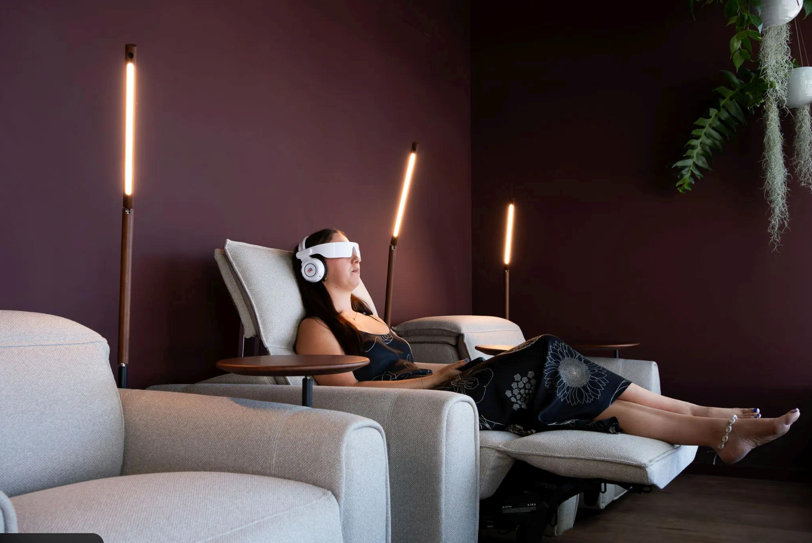 Recovery technology session for pain management and relaxation