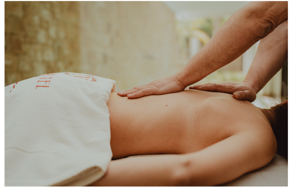 Cold water immersion tub used as part of a wellness recovery routine